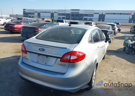 2013 Ford Fiesta Se из США, поврежденный, VIN 3FADP4BJ8DM177205